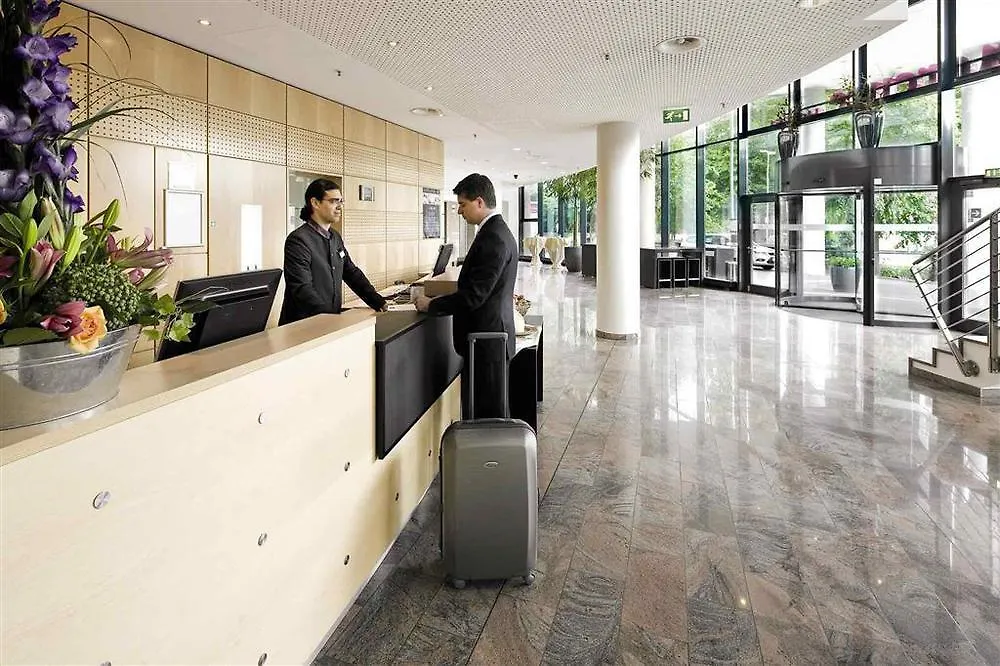 Voco Dusseldorf Seestern, An Ihg Hotel